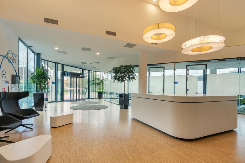 KantoorruimteaanHulsterweg 82<br/> inVenlo KantoorruimteaanHulsterweg 82<br/> inVenlo