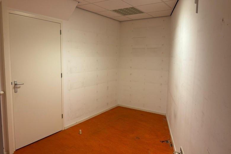 WinkelruimteaanDorpsstraat 51 a<br/> inNieuwerkerk aan den IJssel