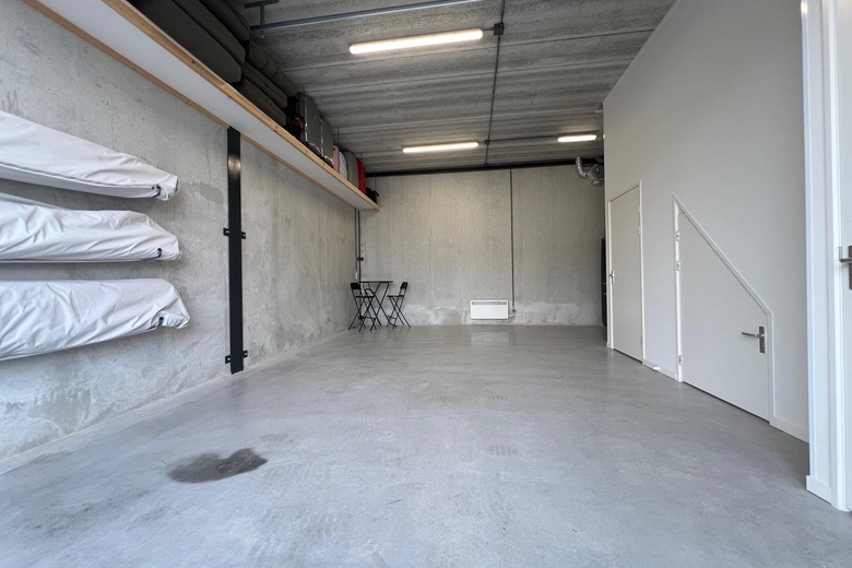 BedrijfsruimteaanLelystraat 60 h<br/> inSliedrecht