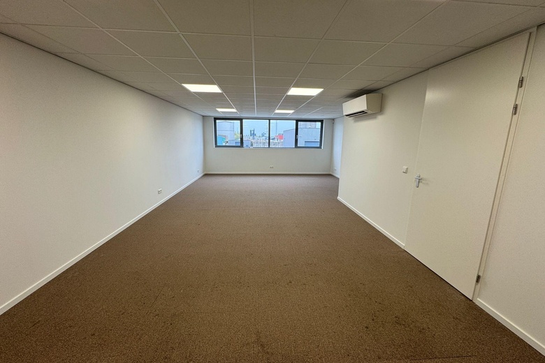BedrijfsruimteaanGraaf van Solmsweg 99 E 37<br/> inDen Bosch BedrijfsruimteaanGraaf van Solmsweg 99 E 37<br/> inDen Bosch