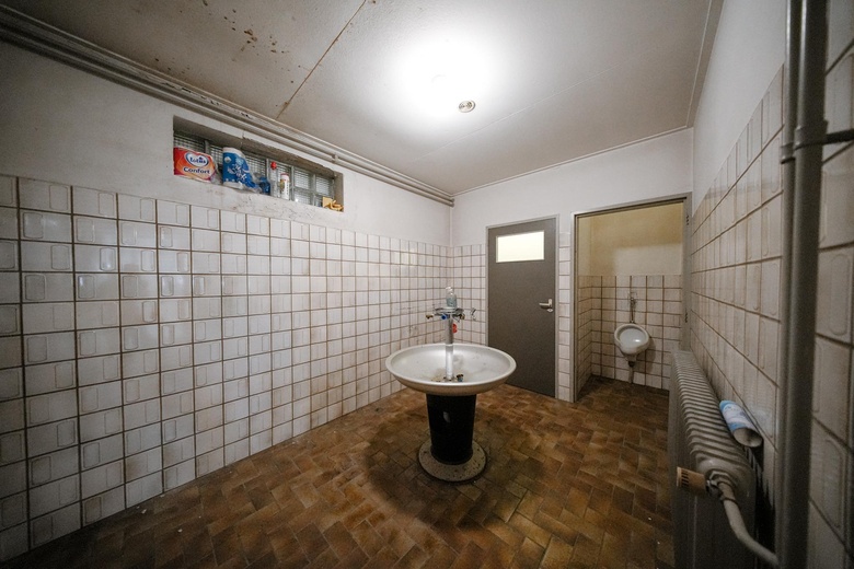 BedrijfsruimteaanOranjelaan 42 j<br/> inBeek en Donk