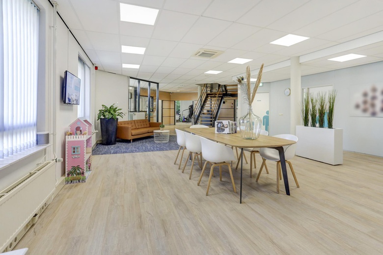 KantoorruimteaanVolkelseweg 2 A<br/> inUden