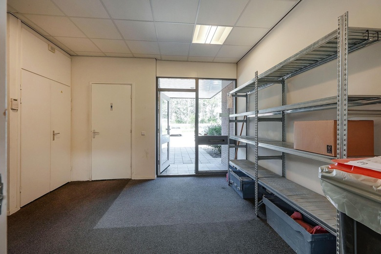 BedrijfsruimteaanHaarlemmerstraatweg 105<br/> inHalfweg