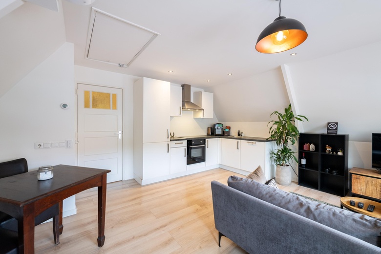 WinkelruimteaanStationsweg 31<br/> inOostvoorne