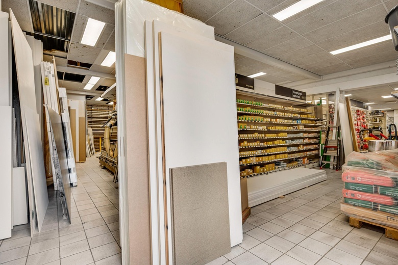 WinkelruimteaanJulianastraat 11<br/> inStramproy