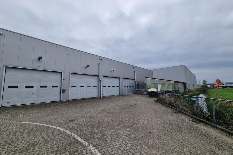 BedrijfsruimteaanTransportstraat 38 a<br/> inGiessen BedrijfsruimteaanTransportstraat 38 a<br/> inGiessen