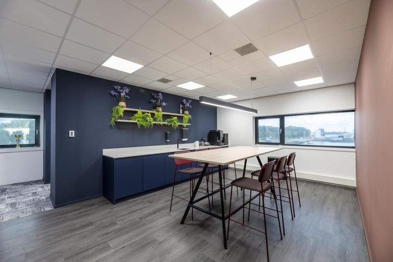 KantoorruimteaanWaalhaven O.z. 85<br/> inRotterdam