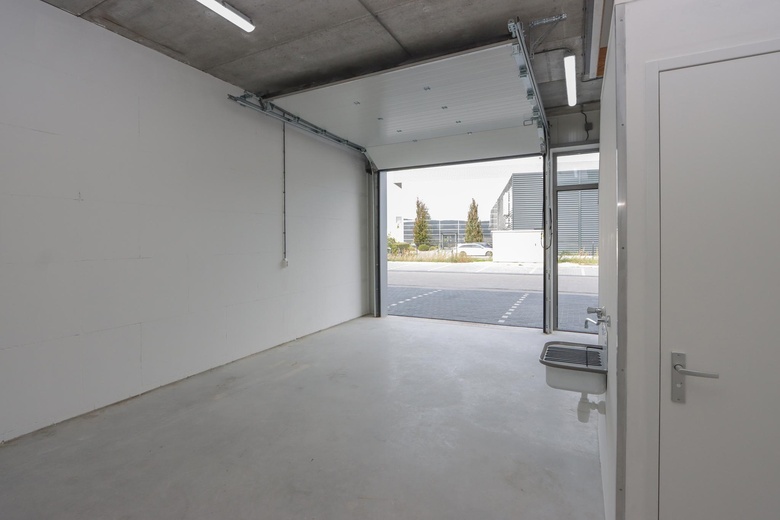 BedrijfsruimteaanKoningsbeltweg 35 S<br/> inAlmere BedrijfsruimteaanKoningsbeltweg 35 S<br/> inAlmere