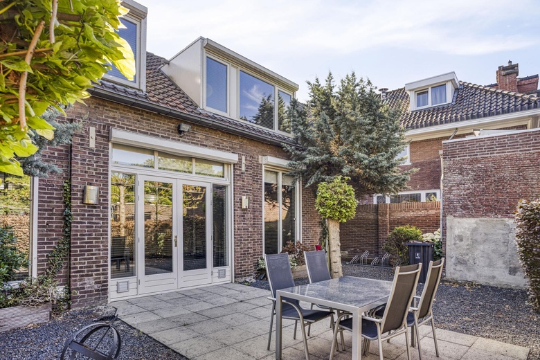 KantoorruimteaanBurgemeester van der Klokkenlaan 21 a<br/> inWaalwijk KantoorruimteaanBurgemeester van der Klokkenlaan 21 a<br/> inWaalwijk