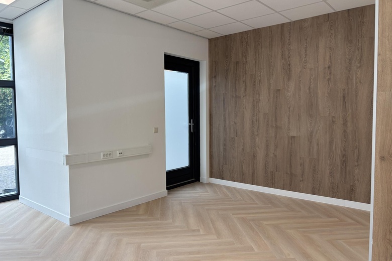 KantoorruimteaanJan Duikerweg 12<br/> inHeerhugowaard KantoorruimteaanJan Duikerweg 12<br/> inHeerhugowaard