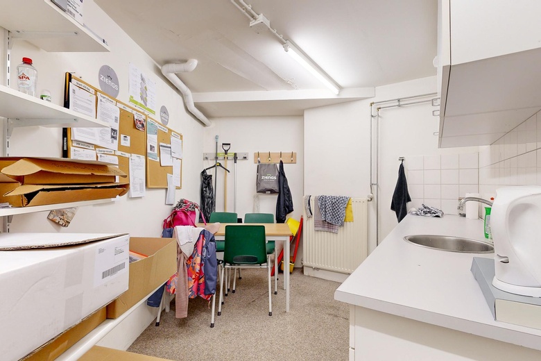WinkelruimteaanKloosterwandstraat 22<br/> inRoermond WinkelruimteaanKloosterwandstraat 22<br/> inRoermond