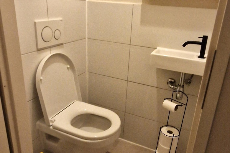 WinkelruimteaanZeeweg 63<br/> inSint Maartensvlotbrug