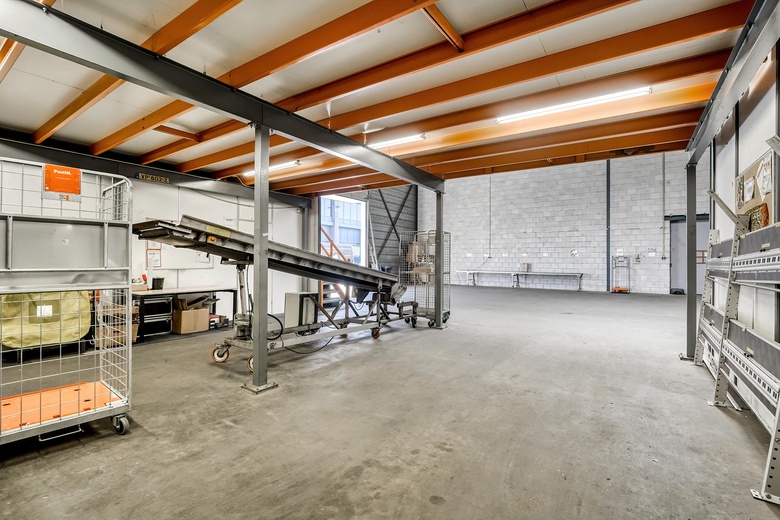 BedrijfsruimteaanEnergieweg 21<br/> inZoeterwoude