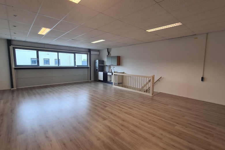 BedrijfsruimteaanXenonstraat 76<br/> inAlmere