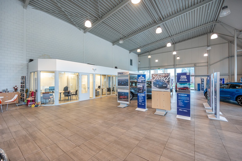 BedrijfsruimteaanDe Hofjes 44<br/> inMiddelharnis BedrijfsruimteaanDe Hofjes 44<br/> inMiddelharnis