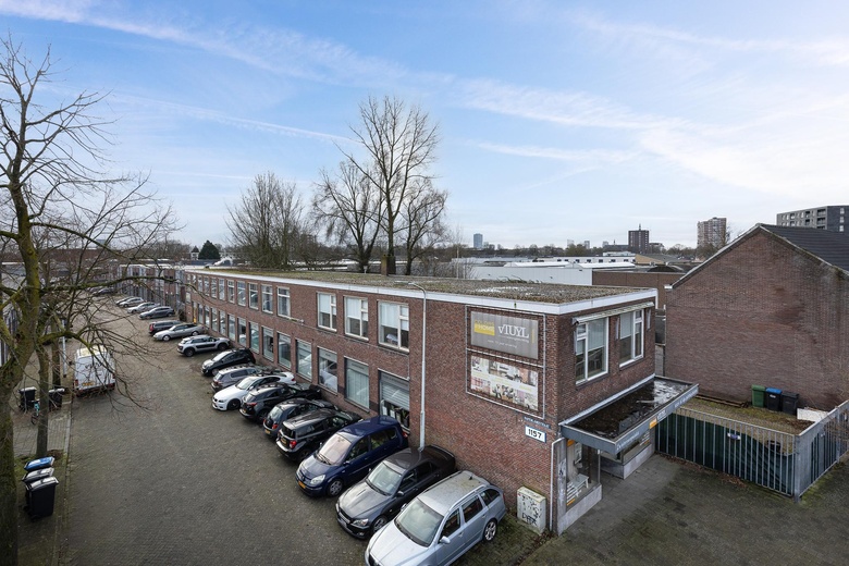 BedrijfsruimteaanWoenselsestraat 333<br/> inEindhoven BedrijfsruimteaanWoenselsestraat 333<br/> inEindhoven