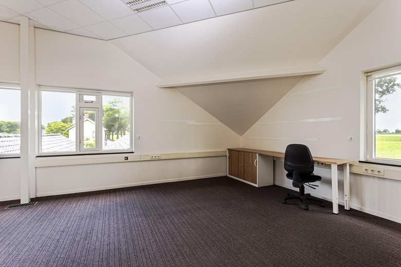KantoorruimteaanMolenstraat 56<br/> inLith KantoorruimteaanMolenstraat 56<br/> inLith