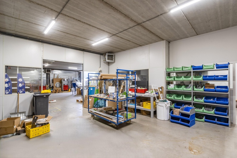 BedrijfsruimteaanKoningsbeltweg 51<br/> inAlmere BedrijfsruimteaanKoningsbeltweg 51<br/> inAlmere