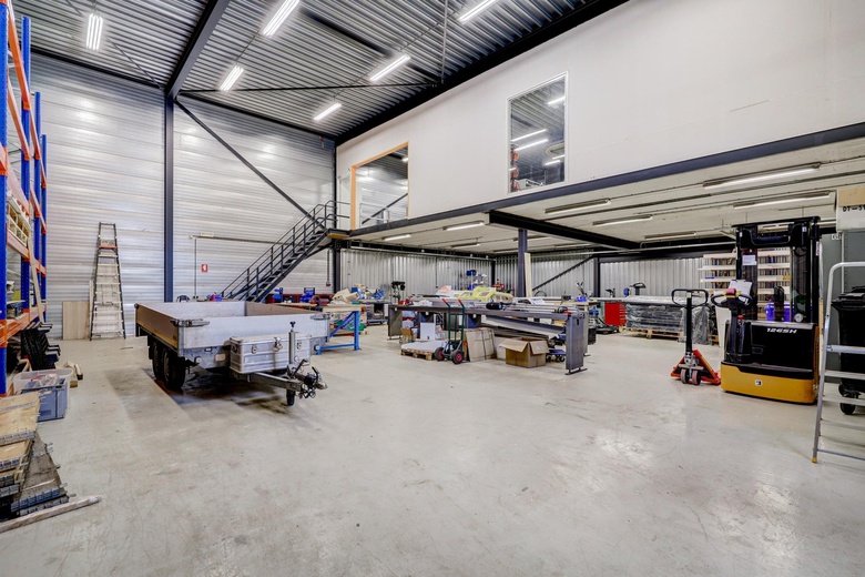 BedrijfsruimteaanWestbaan 275<br/> inMoordrecht BedrijfsruimteaanWestbaan 275<br/> inMoordrecht