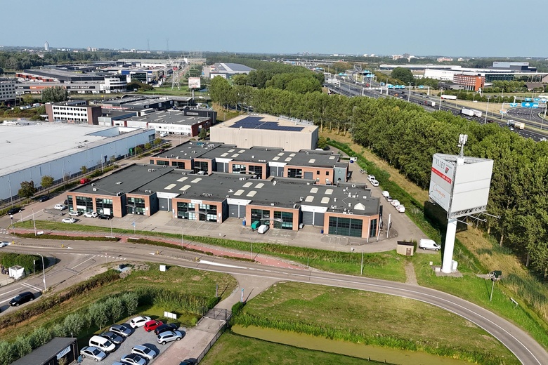 BedrijfsruimteaanZeemanstraat 71 - 73<br/> inBarendrecht BedrijfsruimteaanZeemanstraat 71 - 73<br/> inBarendrecht