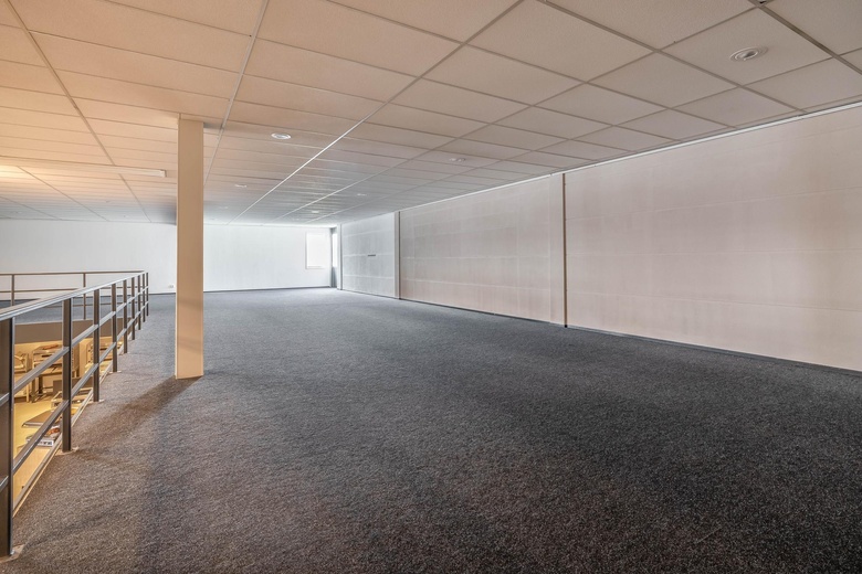 KantoorruimteaanSchuttevaerweg 13<br/> inRotterdam