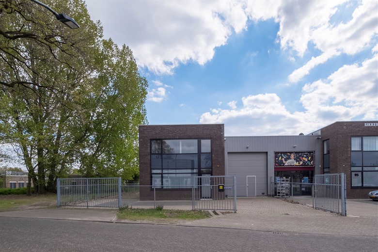 BedrijfsruimteaanRooseindsestraat 93<br/> inHelmond