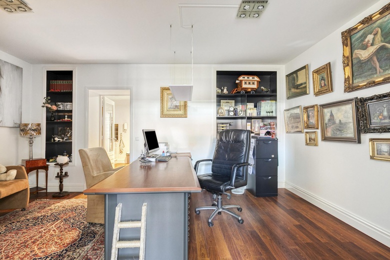 BedrijfsruimteaanDommelstraat 15 - 17<br/> inDen Bosch