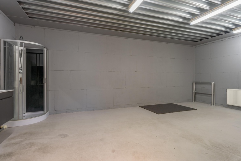 BedrijfsruimteaanXenonstraat 61<br/> inAlmere