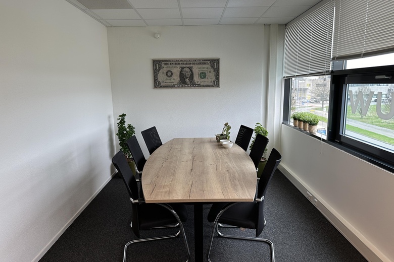 KantoorruimteaanA. van Leeuwenhoekweg 38 B 14<br/> inAlphen aan den Rijn