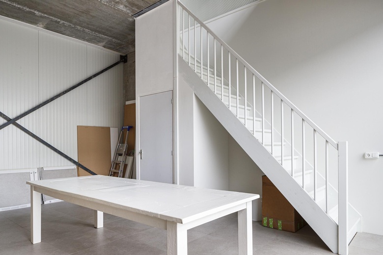 BedrijfsruimteaanLange Schaft 30 h<br/> inHouten