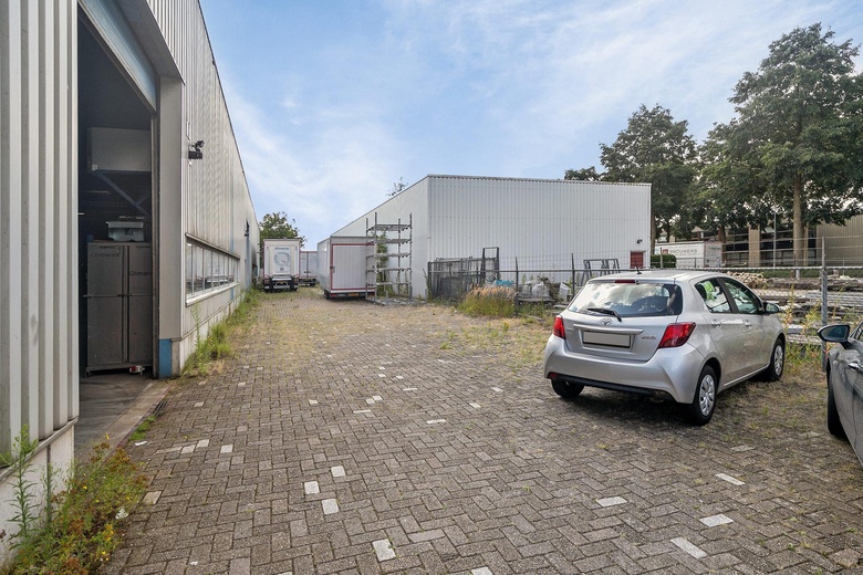 BedrijfsruimteaanVan Leeuwenhoekstraat 32<br/> inHarderwijk BedrijfsruimteaanVan Leeuwenhoekstraat 32<br/> inHarderwijk