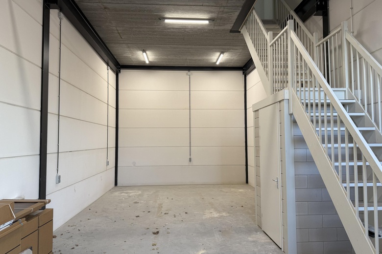 BedrijfsruimteaanReedijk 8 F 28<br/> inHeinenoord