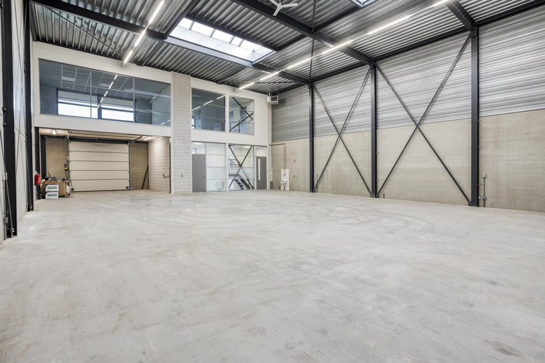 BedrijfsruimteaanAngelenweg 133<br/> inOss