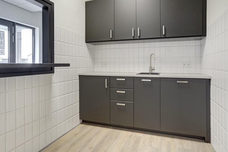 BedrijfsruimteaanPater van den Elsenlaan 22 D<br/> inVeghel BedrijfsruimteaanPater van den Elsenlaan 22 D<br/> inVeghel