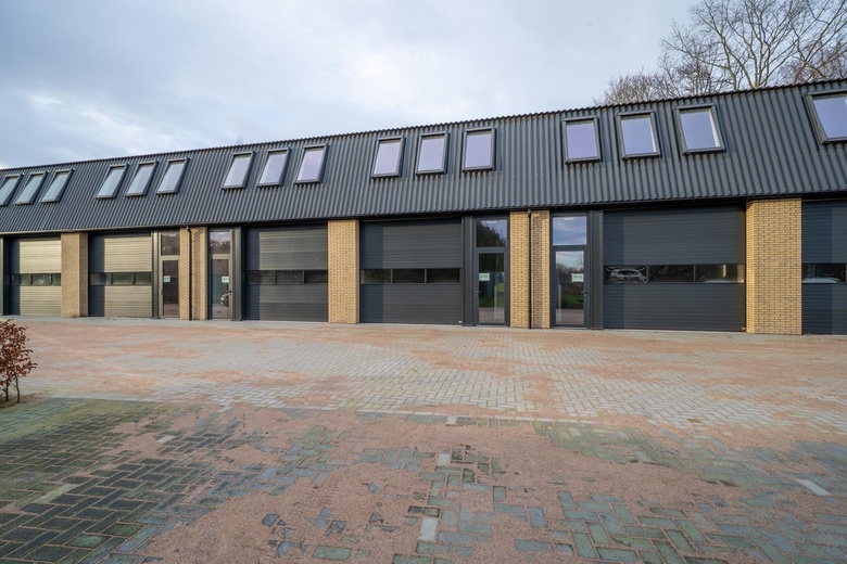 BedrijfsruimteaanJonkheer Sandberglaan 68 02<br/> inHierden