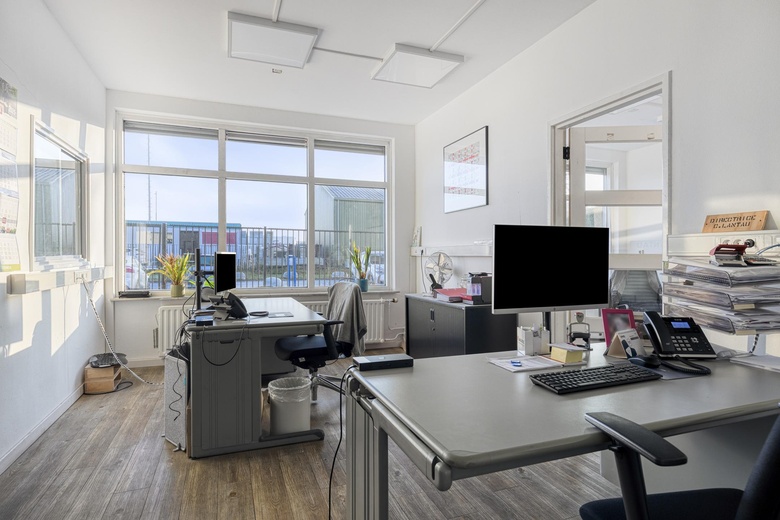 BedrijfsruimteaanSchouwslootweg 7<br/> inWaalwijk