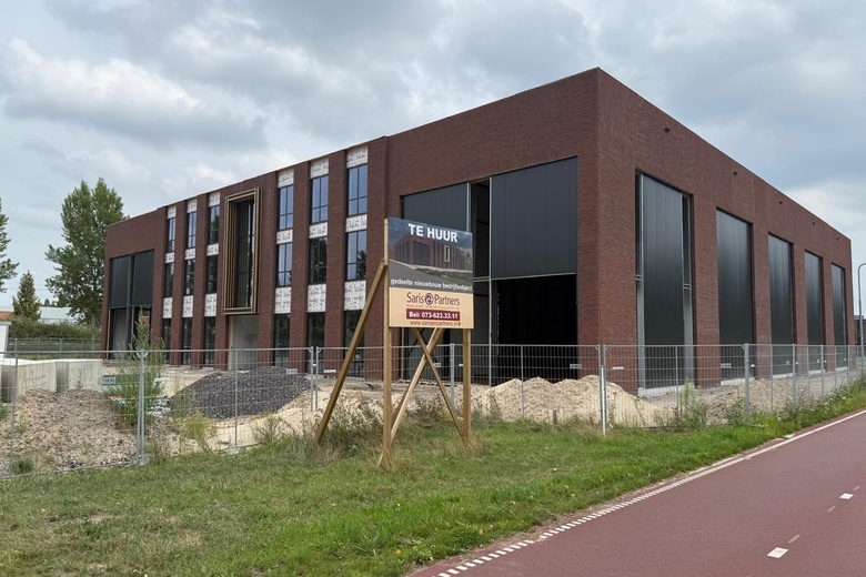 BedrijfsruimteaanTitaniumlaan 40 - 48<br/> inDen Bosch BedrijfsruimteaanTitaniumlaan 40 - 48<br/> inDen Bosch
