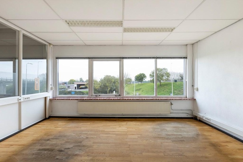 WinkelruimteaanKanaaldijk 32<br/> inWaddinxveen WinkelruimteaanKanaaldijk 32<br/> inWaddinxveen