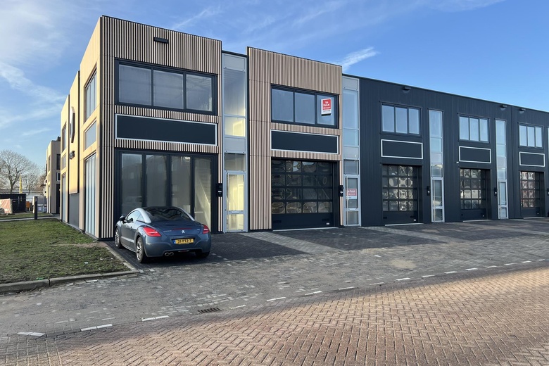 Bekijk foto 1 van Lelystraat 60 b Bekijk foto 1 van Lelystraat 60 b