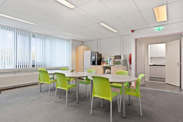 KantoorruimteaanKamerlingh Onnesweg 10<br/> inBarendrecht