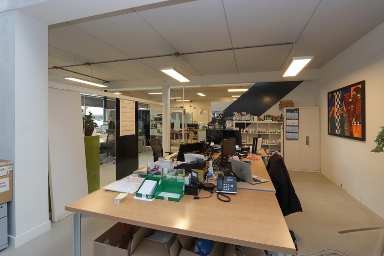 BedrijfsruimteaanDe Huchtstraat 14<br/> inAlmere BedrijfsruimteaanDe Huchtstraat 14<br/> inAlmere
