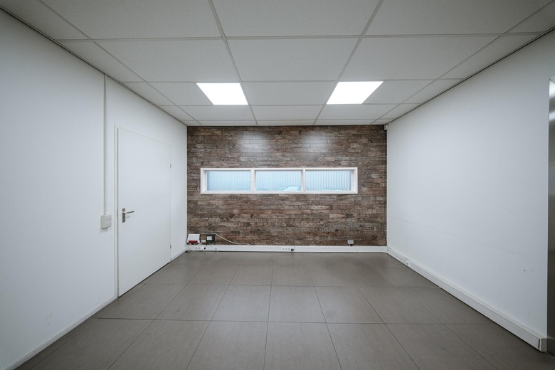 BedrijfsruimteaanOostwijk 1 A<br/> inUden