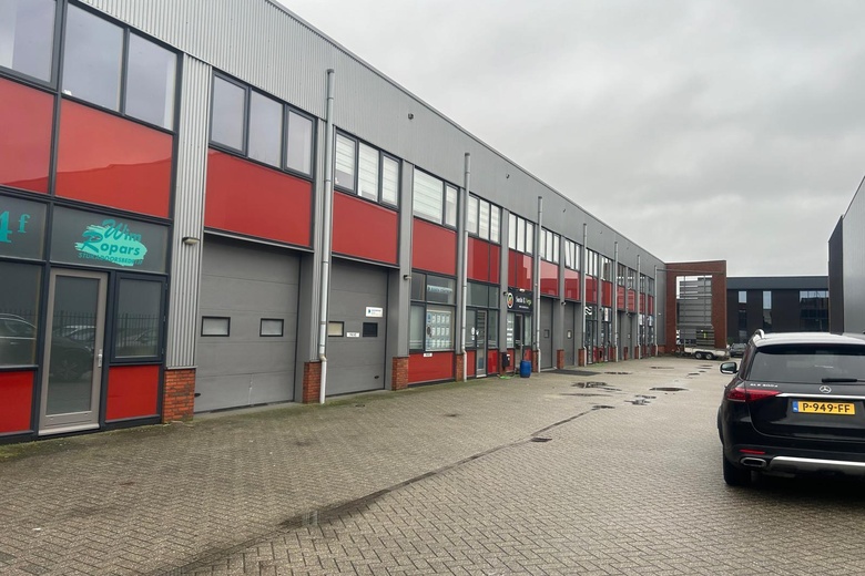 BedrijfsruimteaanValeton 4 h 1<br/> inZaltbommel BedrijfsruimteaanValeton 4 h 1<br/> inZaltbommel