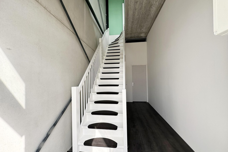 BedrijfsruimteaanAnna van Hoevellstraat 8<br/> inWageningen BedrijfsruimteaanAnna van Hoevellstraat 8<br/> inWageningen