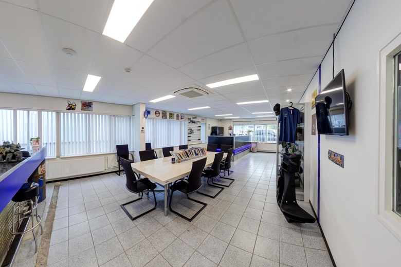 BedrijfsruimteaanFokkerstraat 475<br/> inSchiedam BedrijfsruimteaanFokkerstraat 475<br/> inSchiedam