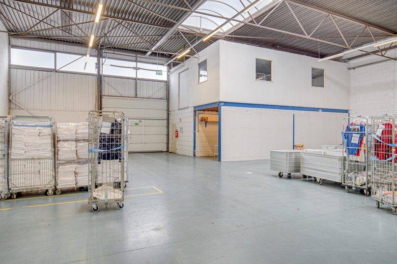 BedrijfsruimteaanIndustrieweg 10<br/> inAlphen aan den Rijn BedrijfsruimteaanIndustrieweg 10<br/> inAlphen aan den Rijn