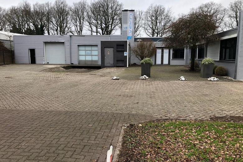 BedrijfsruimteaanIndustrieweg 9<br/> inHalsteren BedrijfsruimteaanIndustrieweg 9<br/> inHalsteren