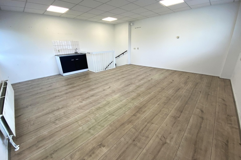 BedrijfsruimteaanSchoepenweg 51 I<br/> inLelystad