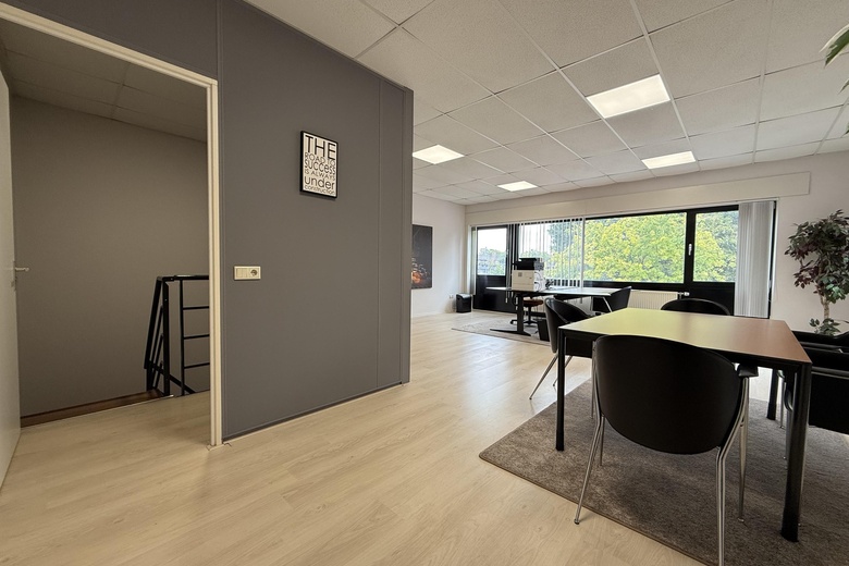 BedrijfsruimteaanRooseindsestraat 95<br/> inHelmond