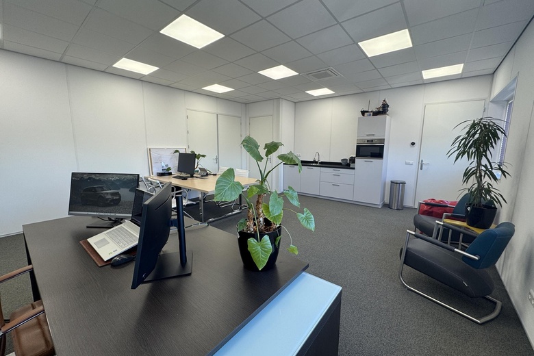 BedrijfsruimteaanCarel Willinklaan 103 C<br/> inAlmere BedrijfsruimteaanCarel Willinklaan 103 C<br/> inAlmere
